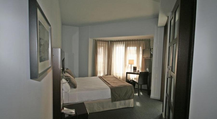 Hotel Madanis Liceo โอสปิตาเล็ต เดอ โยเบรกัต ภายนอก รูปภาพ